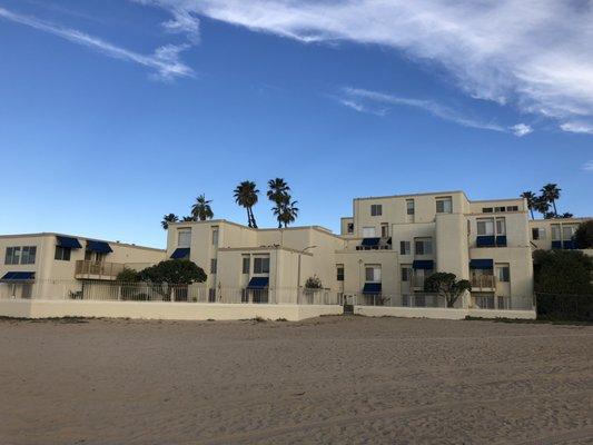 Huntington Pacific - 106 unit HOA