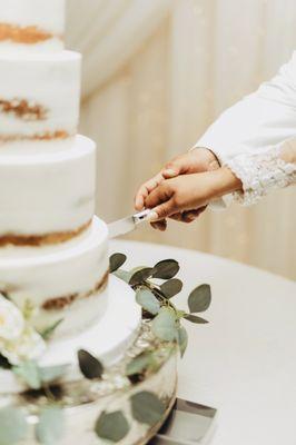 Cake cutting