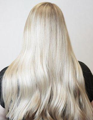 Blonde bombshell balayage