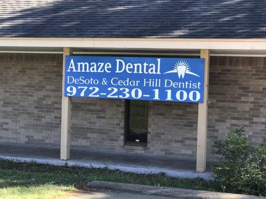 Implant Dentist in DeSoto & Cedar Hill