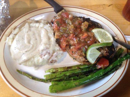 The special on cafe was a huge pork chop, topped with chutney, with sides and choice of soup or salad. Perfectly cooked.