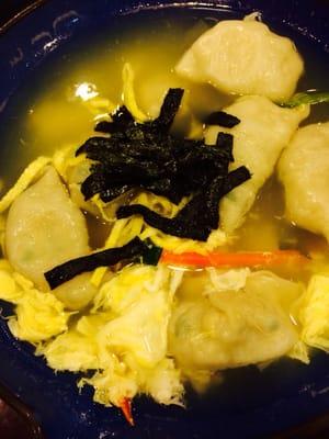 Korean Dumpling Soup ()