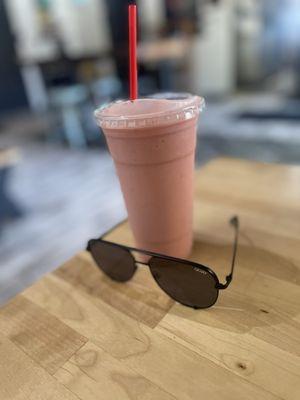 Strawberry Smoothie 5$