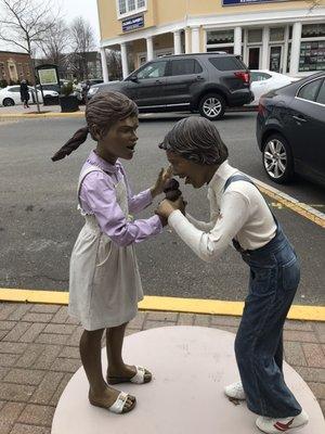 some cute statues in the streets of Spring Lake