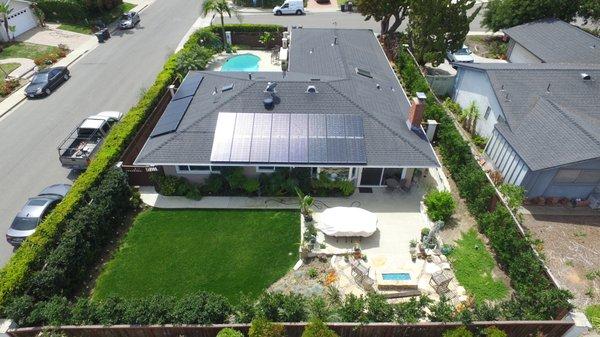 Clean and Low Profile Solar Installation with Battery Backup