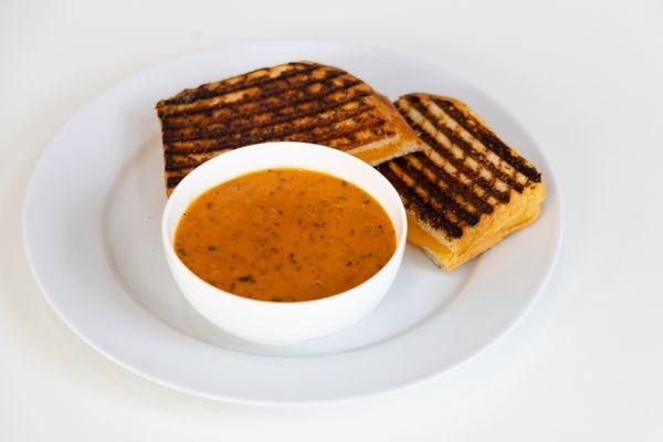 Confort Combo with  house made tomato soup