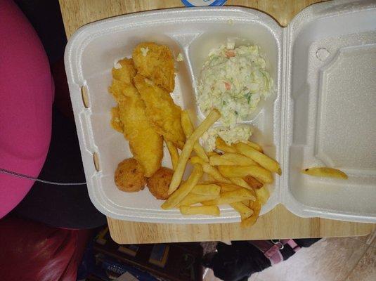 $27.35 for chicken fries slaw and hush puppies was supposed to be 2 deluxe seafood platters