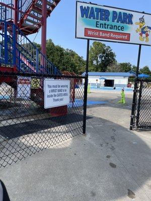 Entrance to the water park