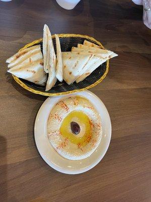 Hummus and pita