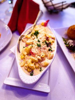 Crusted Lobster Macaroni and Cheese