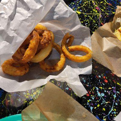 DELICIOUS onion rings.