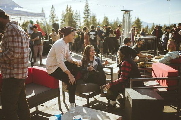 LAT38 | Rooftop Bar at Heavenly's California Lodge