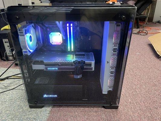 Customer new gaming pc build.