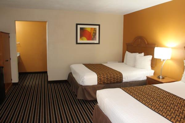 Clean and Comforable Room at Westbridge Inn & Suites