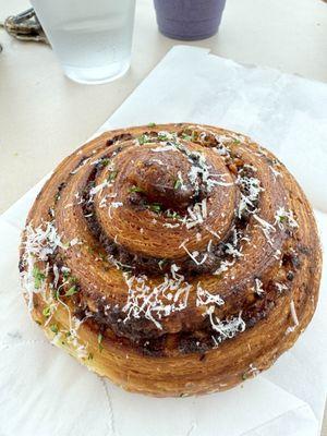 Pistachio Pesto croissant