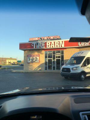 Best tire place, can pop in to air up tires anytime!