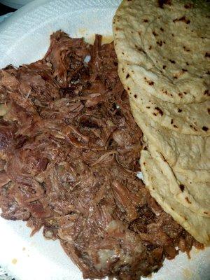 Una orden de Birria de Chivo (seca) con tortillas hechas a mano !