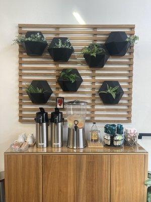 Tea and coffee bar