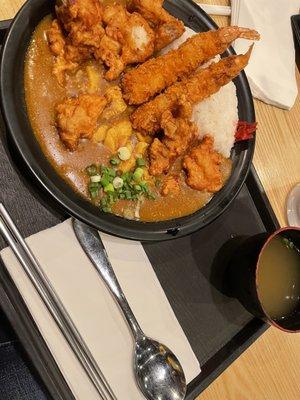 Herb Chicken Curry Rice with shrimp and fried chicken