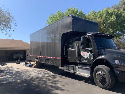 Custom 2023 moving truck