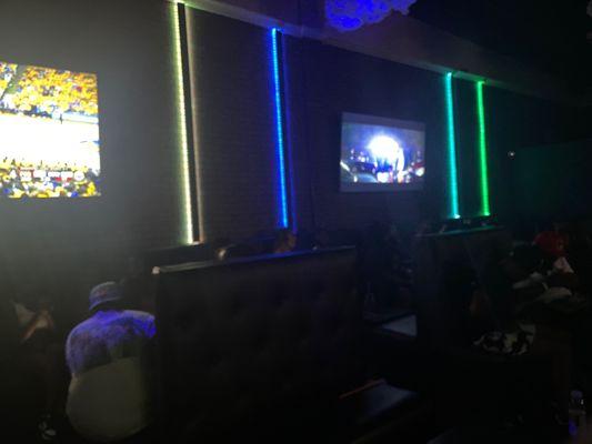 Puffy's Hookah Lounge