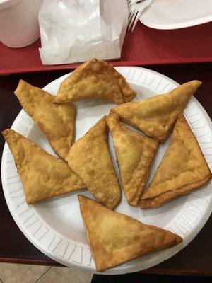 Crab Rangoon! All this for $4. Not bad!