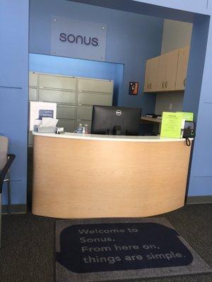 Sonus Glendale such a clean and modern office.