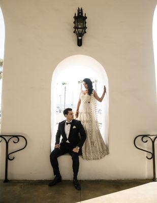 Sepali rerouted the groom from the poolside just in time to prep for our fav photo. PC http://www.instagram.com/shivalry_inc