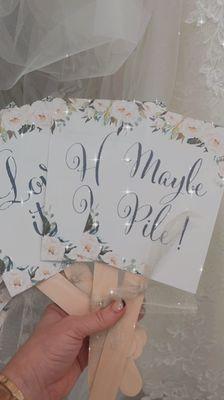 Wedding dress paddles