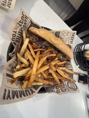 Cheesesteak w/ fries