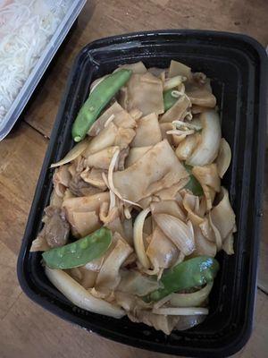 35. Beef Chow fun