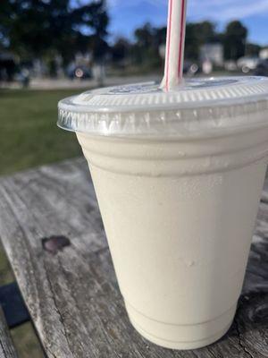 Vanilla milk shake-basic