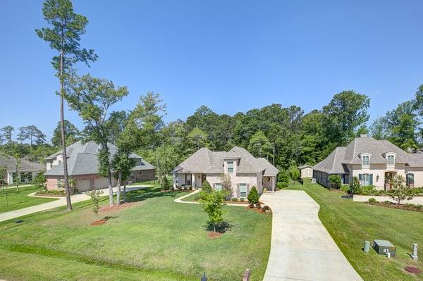 Another executive beauty in Natchez Trace