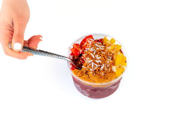 Acai Bowl with seasonal fruit