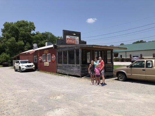 Brad's Big R BBQ Drive-In: Drive thru plus eat inside.