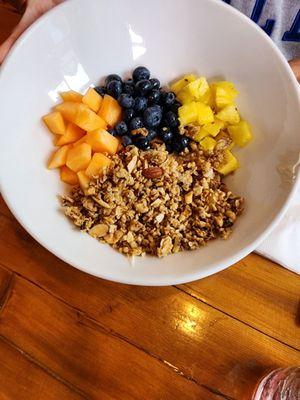 Fruit bowl (Cabot yogurt, granola and fresh fruit)