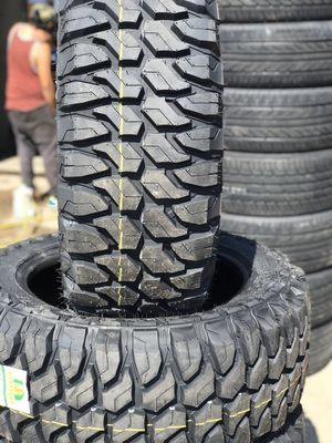 Set of 33X12.50R20