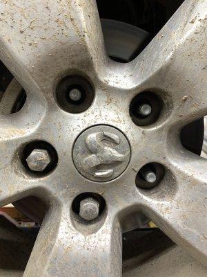 They never put the Lug nuts on!