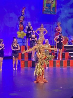 Winning moment on the KPAC stage for Miss Missouri Volunteer AJ Surrel!