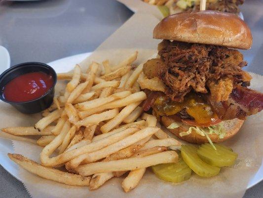 Jalapeño chili cheese burger