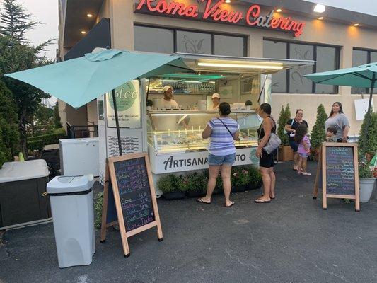 Gelato cart in the parking lot for Roma View Catering