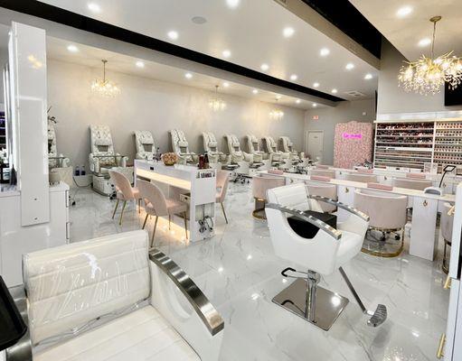 The one and only Full service salon near the galleria