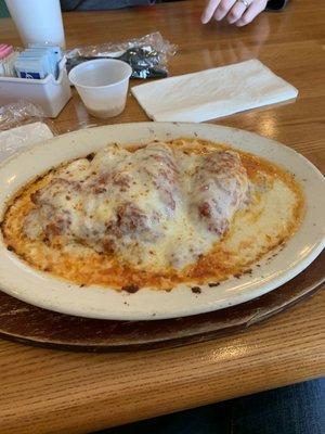 Stuffed shells came with a side salad and garlic bread