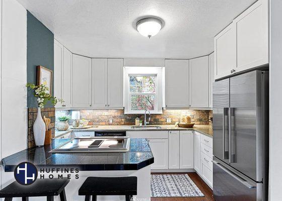 Steele Street Kitchen
 Lawrence Huffines
 Tacoma Real Estate Agent
 North Tacoma
 Huffines Homes