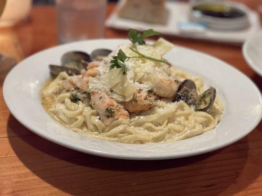 Seafood pasta