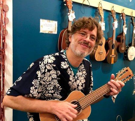 Let our music pros teach you everything you need to know about the ukulele or guitars with our in-house lessons!