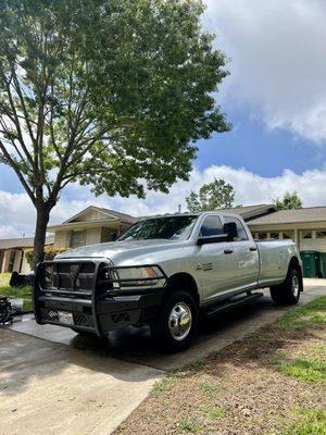 Full detail and wax on this 3500!