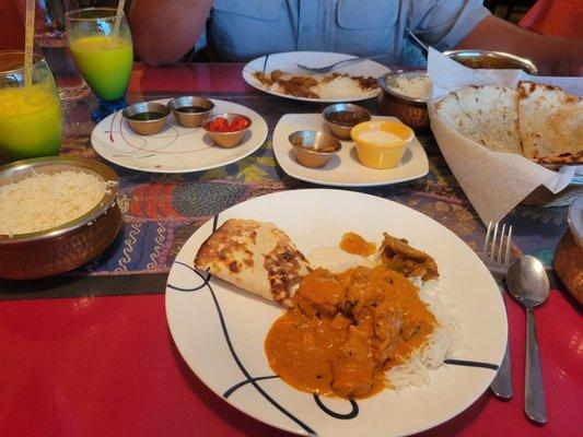 Chicken Korma with Garlic Onion Naan