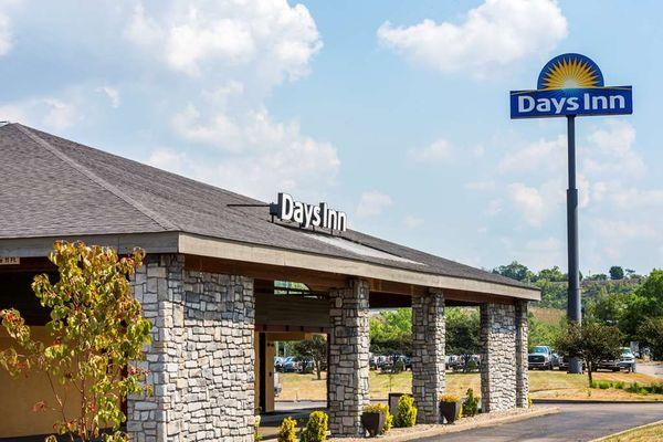 Days Inn Pittsburgh-Harmarville Exte