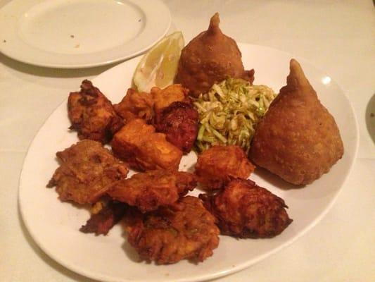 Assorted veg appetizer plate. Over-fried.